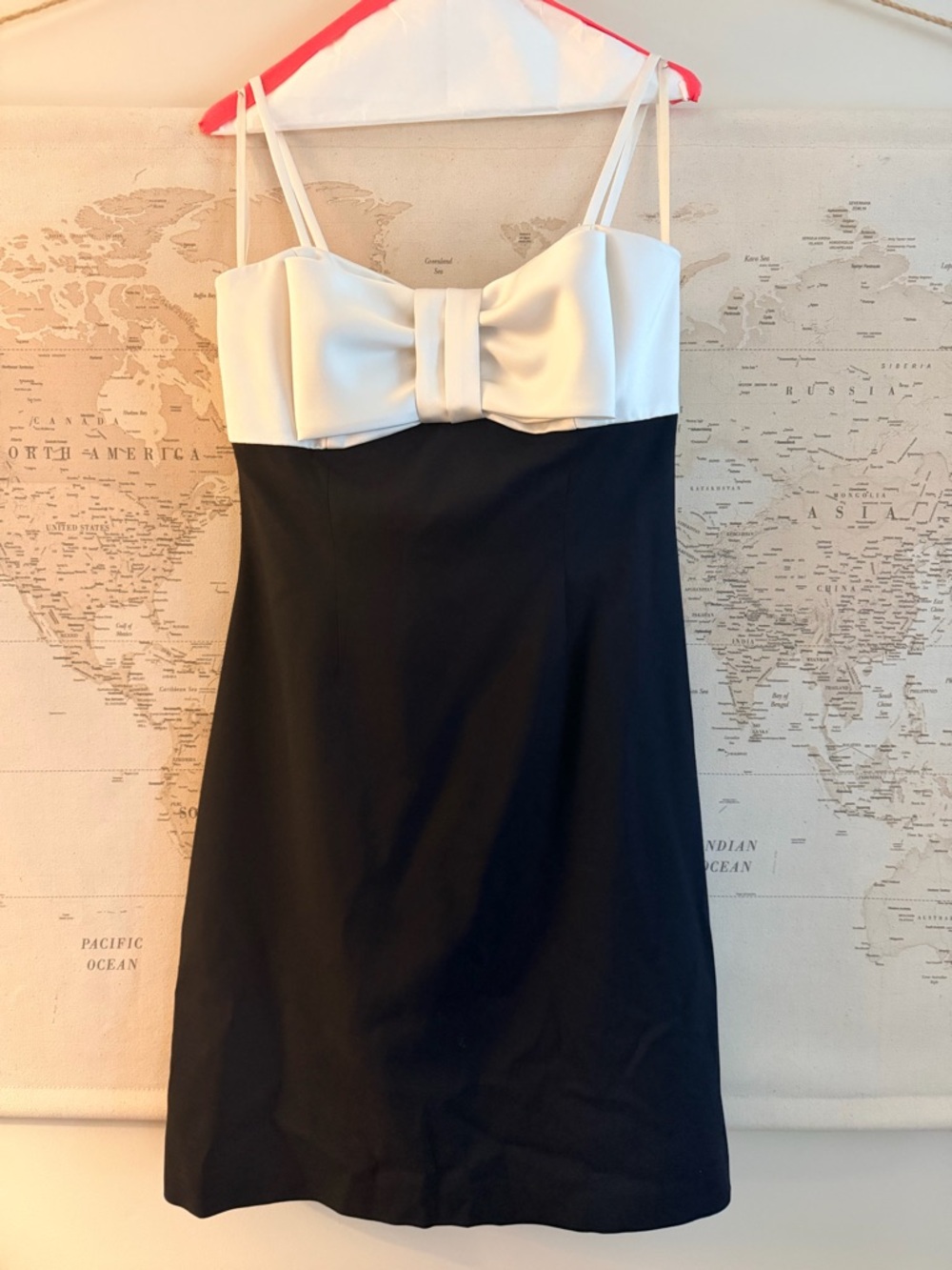 WHBM Black and White Bow Mini Dress. Size 10